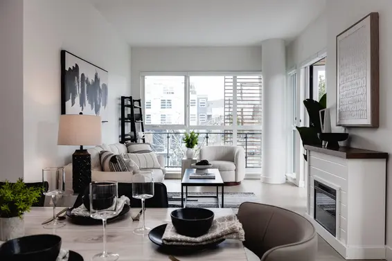 321 422 East 3rd Street, North Vancouver