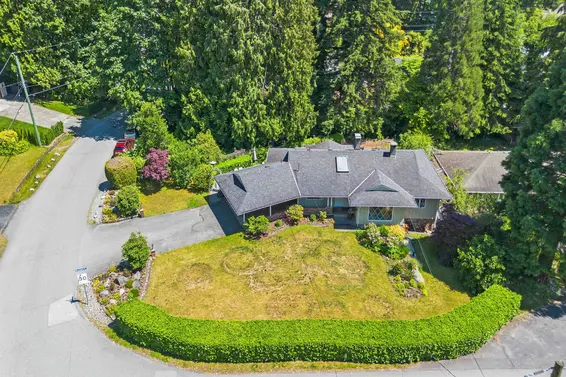 5749 Cranley Drive, West Vancouver