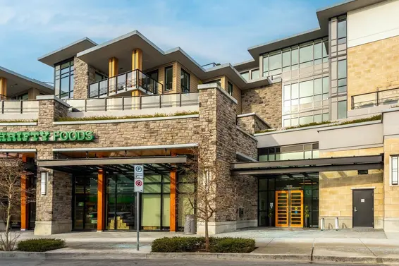 302 3220 Connaught Crescent, North Vancouver