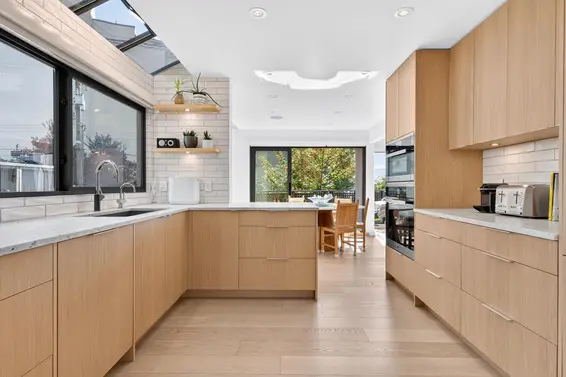 1880 Bellevue Avenue, West Vancouver
