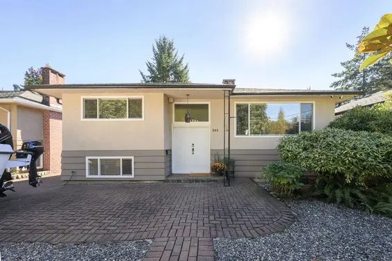 545 West 22nd Street, North Vancouver
