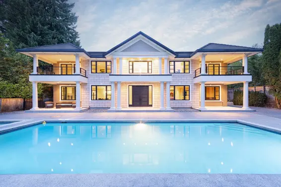 607 Glenmaroon Road, West Vancouver
