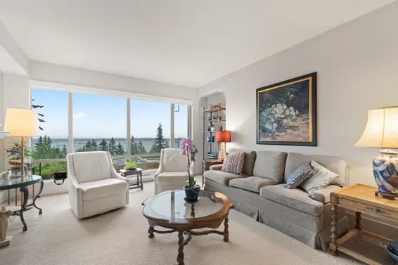 201 3105 Deer Ridge Drive, West Vancouver