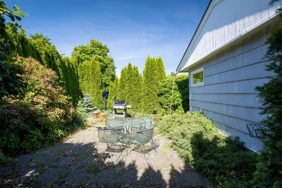 823 Calverhall Street, North Vancouver For Sale - image 16