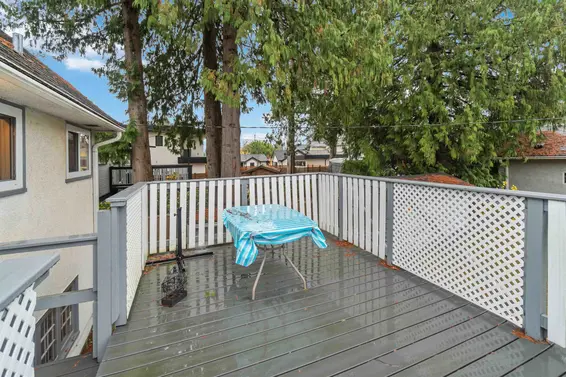 748 East 11Th Street, North Vancouver For Sale - image 33