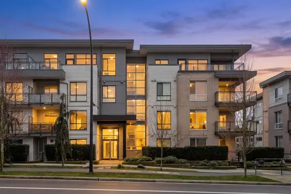 211 625 East 3rd Street, North Vancouver