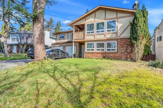 2322 Kirkstone Road, North Vancouver