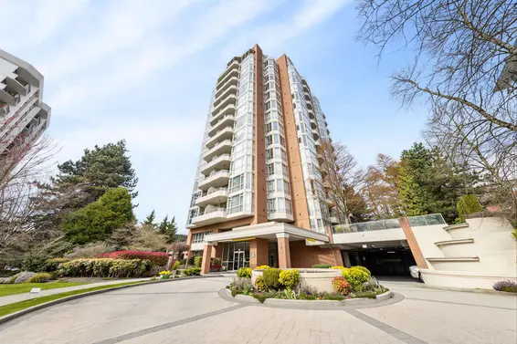 304 160 West Keith Road, North Vancouver