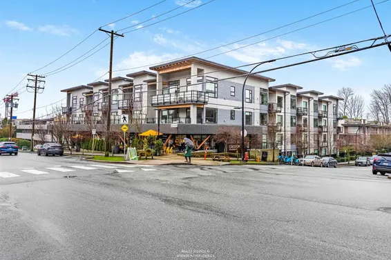 206 715 West 15th Street, North Vancouver