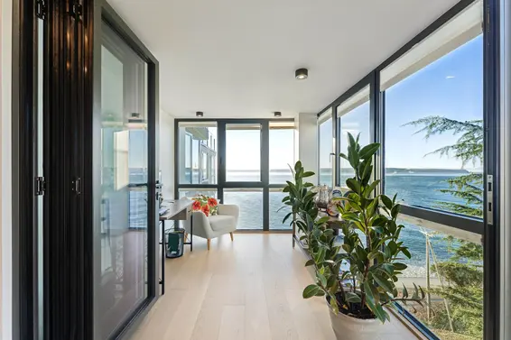 502 2090 Argyle Avenue, West Vancouver