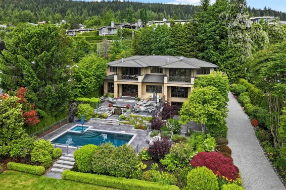 1075 Groveland Road, West Vancouver