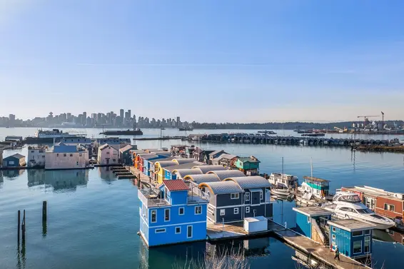 JNW04 415 Esplanade W, North Vancouver