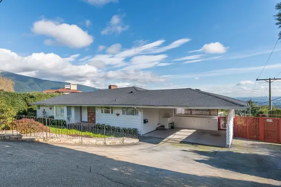 870 Farmleigh Road, West Vancouver