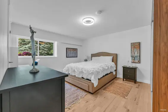 4757 Woodgreen Drive, West Vancouver For Sale - image 33