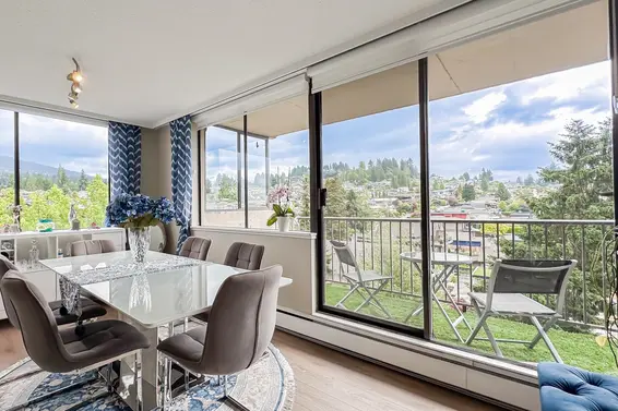 605 555 13th Street, West Vancouver