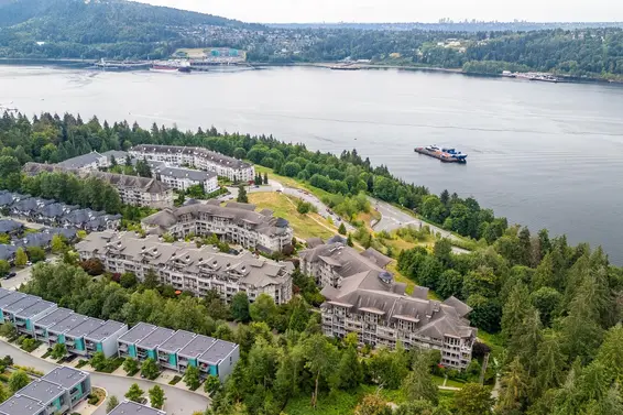 301 560 Raven Woods Drive, North Vancouver