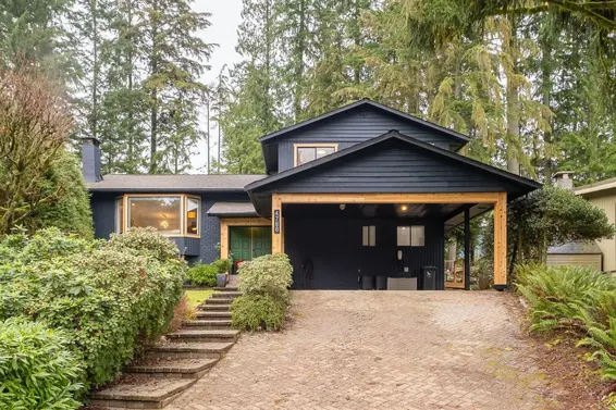 4788 Hoskins Road, North Vancouver