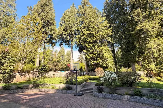 1393 Mathers Avenue, West Vancouver