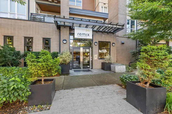 305 733 West 14th Street, North Vancouver