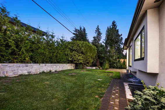 3560 Highland Boulevard, North Vancouver For Sale - image 29