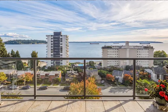 305 1845 Bellevue Avenue, West Vancouver