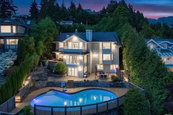880 Younette Drive, West Vancouver