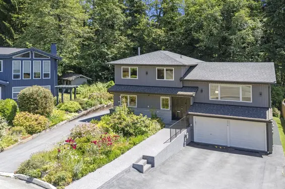 1776 Medwin Place, North Vancouver