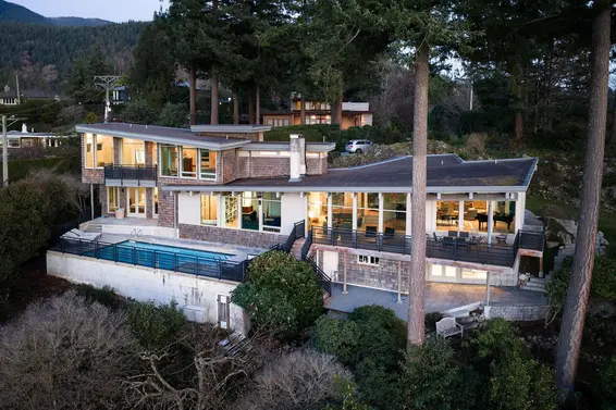 6235 Overstone Drive, West Vancouver