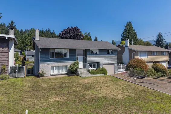 854 East 16th Street, North Vancouver