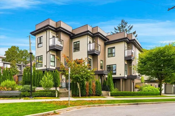 226 East 8th Street, North Vancouver