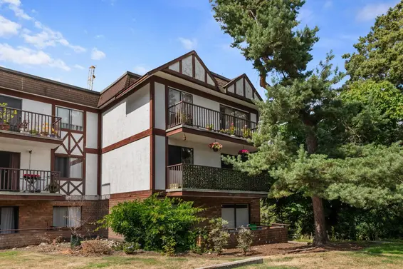 204 131 West 4th Street, North Vancouver