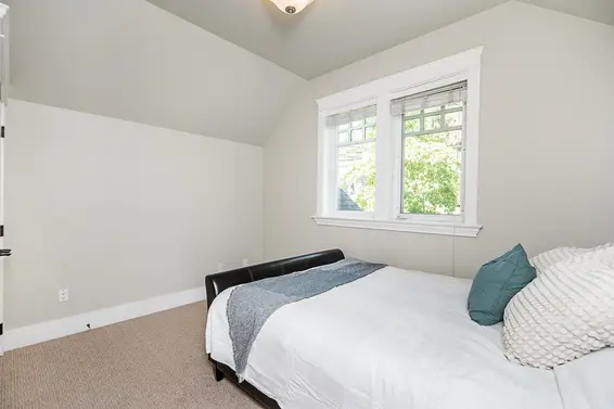 3375 Chesterfield Avenue, North Vancouver For Sale - image 17
