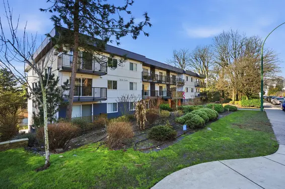 303 357 East 2nd Street, North Vancouver