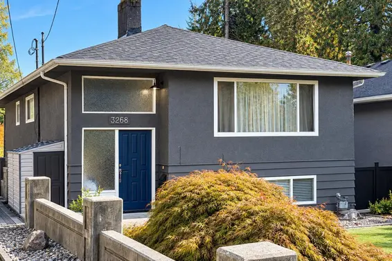 3268 Royal Avenue, North Vancouver
