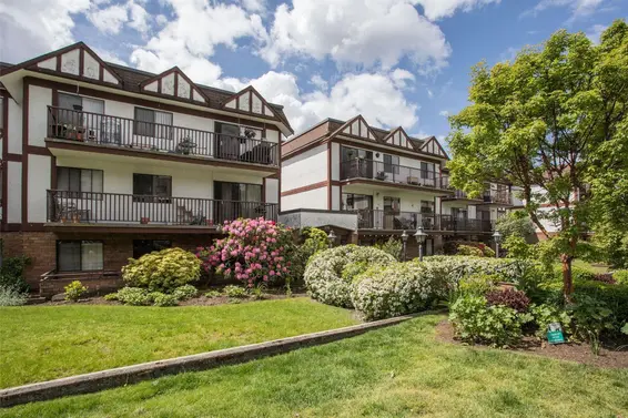 310 131 West 4th Street, North Vancouver