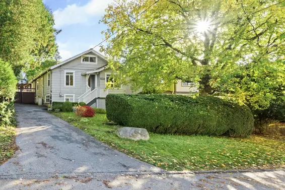 2340 Chesterfield Avenue, North Vancouver