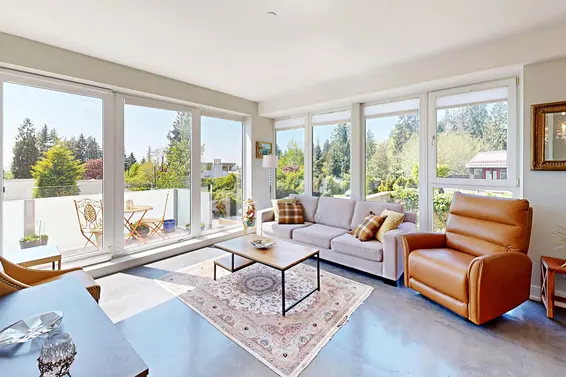201 650 Evergreen Place, North Vancouver