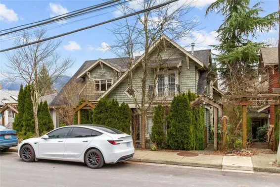 3150 Fromme Road, North Vancouver