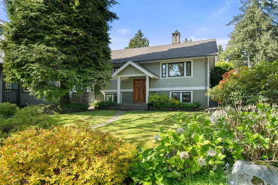 532 East 18th Street, North Vancouver