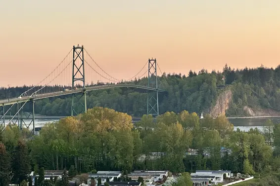 20C 338 Taylor Way, West Vancouver