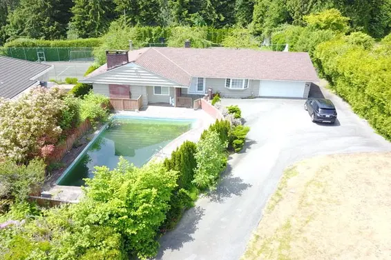 960 Pyrford Road, West Vancouver