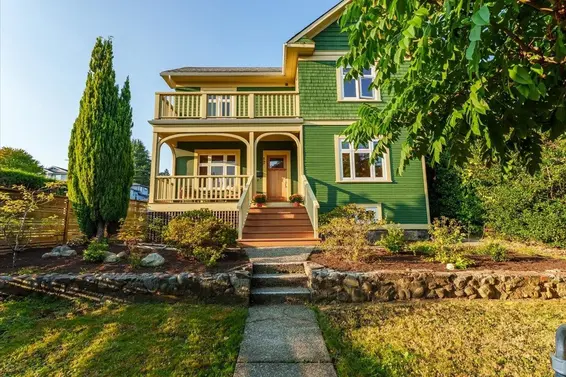 848 East 6th Street, North Vancouver