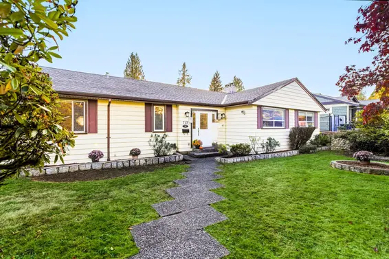 715 Kilkeel Place, North Vancouver