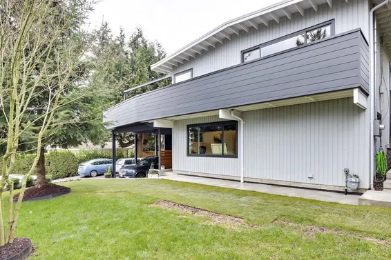 1467 Mountain Highway, North Vancouver