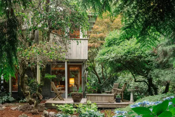 6222 St. Georges Avenue, West Vancouver