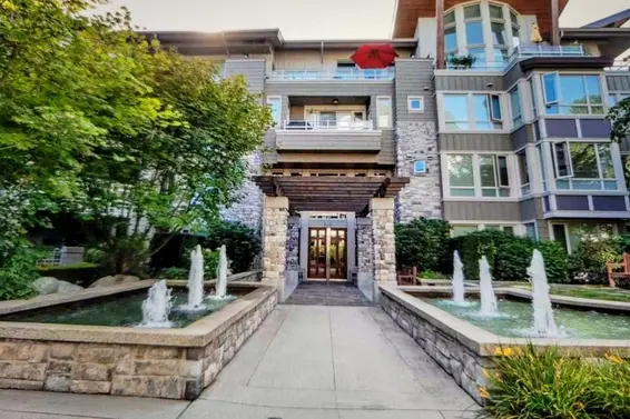 512 560 Raven Woods Drive, North Vancouver