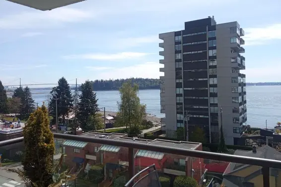 404 1845 Bellevue Avenue, West Vancouver