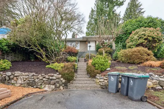 1250 Cloverley Street, North Vancouver For Sale - image 38