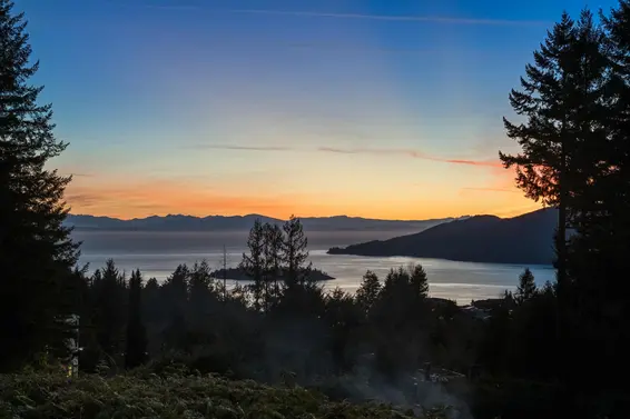 4721 Woodside Place, West Vancouver