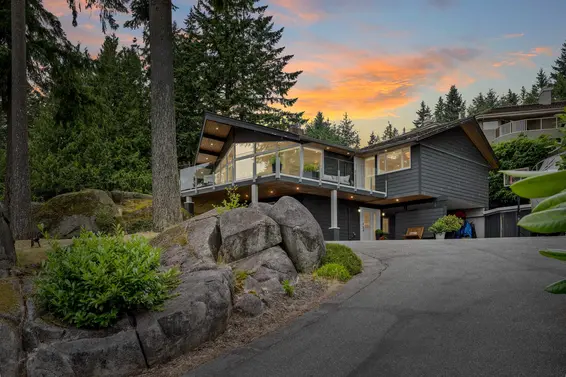 4375 Woodcrest Road, West Vancouver